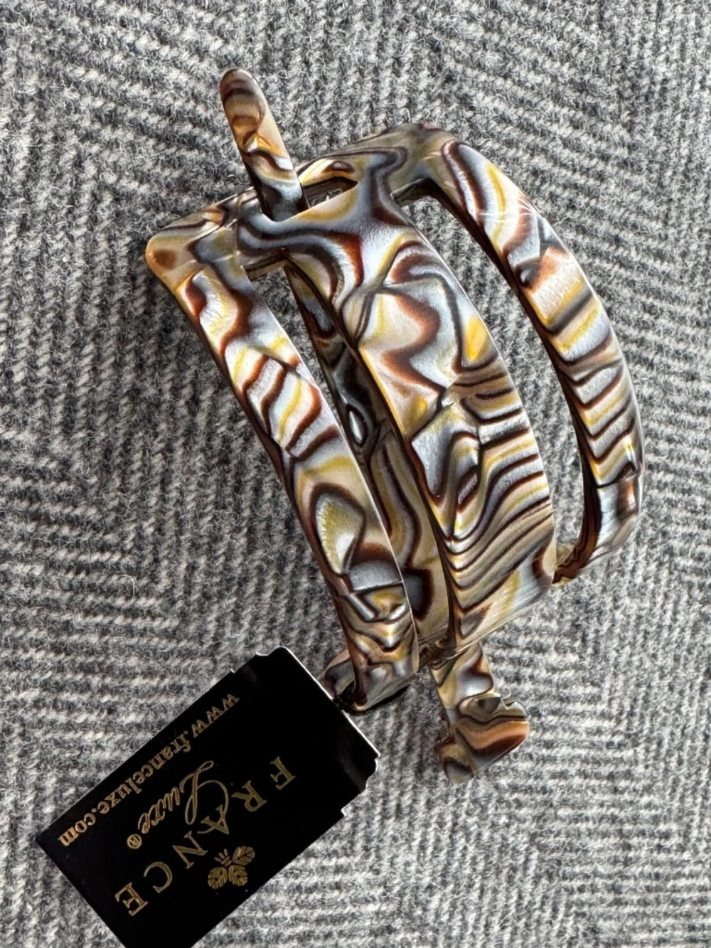 NWT, FRANCE LUXE, CUT OUT SLIDE HAIR ACCESSORY IN ONYX PATTERN